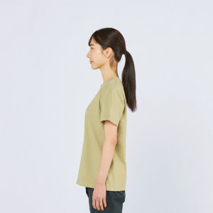 5.6オンス ヘビーウェイトリミテッドカラーTシャツ 女性 160サイズ 側面 着用イメージ
