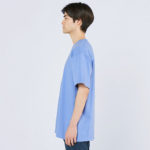 5.6オンス ヘビーウェイトリミテッドカラーTシャツ 男性 Lサイズ 側面 着用イメージ
