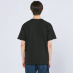 5.6オンス ヘビーウェイトヘンリーネックTシャツ 男性 Lサイズ 背面 着用イメージ