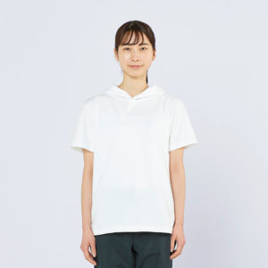 5.6オンス ヘビーウェイトフーディTシャツ 女性 Sサイズ 正面 着用イメージ
