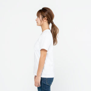 5.6オンス ヘビーウェイト ポケットTシャツ 女性 Sサイズ 側面 着用イメージ