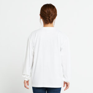 5.6オンス ヘビーウェイトビッグLS-Tシャツ 女性 Sサイズ 背面 着用イメージ