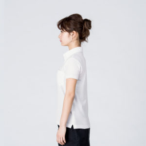 4.9オンス ボタンダウンポロシャツ（ポケット付き） 女性 SSサイズ 側面 着用イメージ