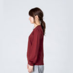 4.4オンス ドライロングスリーブTシャツ 女性 SSサイズ 側面 着用イメージ