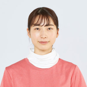 女性 Fサイズ 正面 着用イメージ