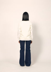 T/C オープンカラー ロングスリーブ シャツ 女性 背面 着用イメージ