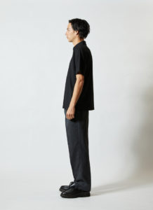 4.7オンス スペシャル ドライ カノコ ポロシャツ（ボタンダウン）（ローブリード） 男性 側面 着用イメージ