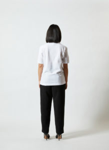 女性 背面 着用イメージ
