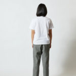 5.0オンス ユニバーサル フィット Tシャツ 女性 背面 着用イメージ