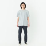 5.6オンス へビーウェイトTシャツ 男性 Lサイズ 正面（モデル身長：180cm） 着用イメージ