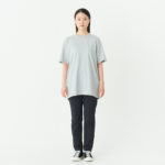 5.6オンス へビーウェイトTシャツ 女性 Lサイズ 正面（モデル身長：166cm） 着用イメージ