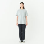 5.6オンス へビーウェイトTシャツ 女性 Mサイズ 正面（モデル身長：166cm） 着用イメージ