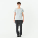 5.6オンス へビーウェイトTシャツ 女性 WMサイズ 正面（モデル身長：154cm） 着用イメージ