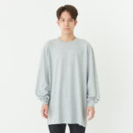 5.6オンス ヘビーウェイト長袖Tシャツ（＋リブ） 男性 2XLサイズ 正面拡大（モデル身長：171cm） 着用イメージ