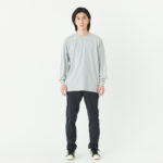 5.6オンス ヘビーウェイト長袖Tシャツ（＋リブ） 男性 Lサイズ 正面（モデル身長：180cm） 着用イメージ