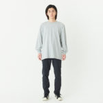 5.6オンス ヘビーウェイト長袖Tシャツ（＋リブ） 男性 XLサイズ 正面（モデル身長：180cm） 着用イメージ