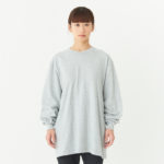 5.6オンス ヘビーウェイト長袖Tシャツ（＋リブ） 女性 Lサイズ 正面拡大（モデル身長：154cm） 着用イメージ