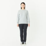 5.6オンス ヘビーウェイト長袖Tシャツ（＋リブ） 女性 XSサイズ 正面（モデル身長：166cm） 着用イメージ