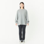 4.4オンス ドライロングスリーブTシャツ 女性 LLサイズ 正面（モデル身長：166cm） 着用イメージ