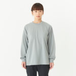 4.4オンス ドライロングスリーブTシャツ 女性 Sサイズ 正面拡大（モデル身長：154cm） 着用イメージ