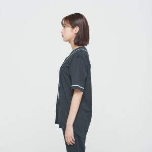 女性 Sサイズ 側面（モデル身長：161cm） 着用イメージ