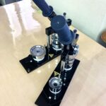 輝くバッジマシーン